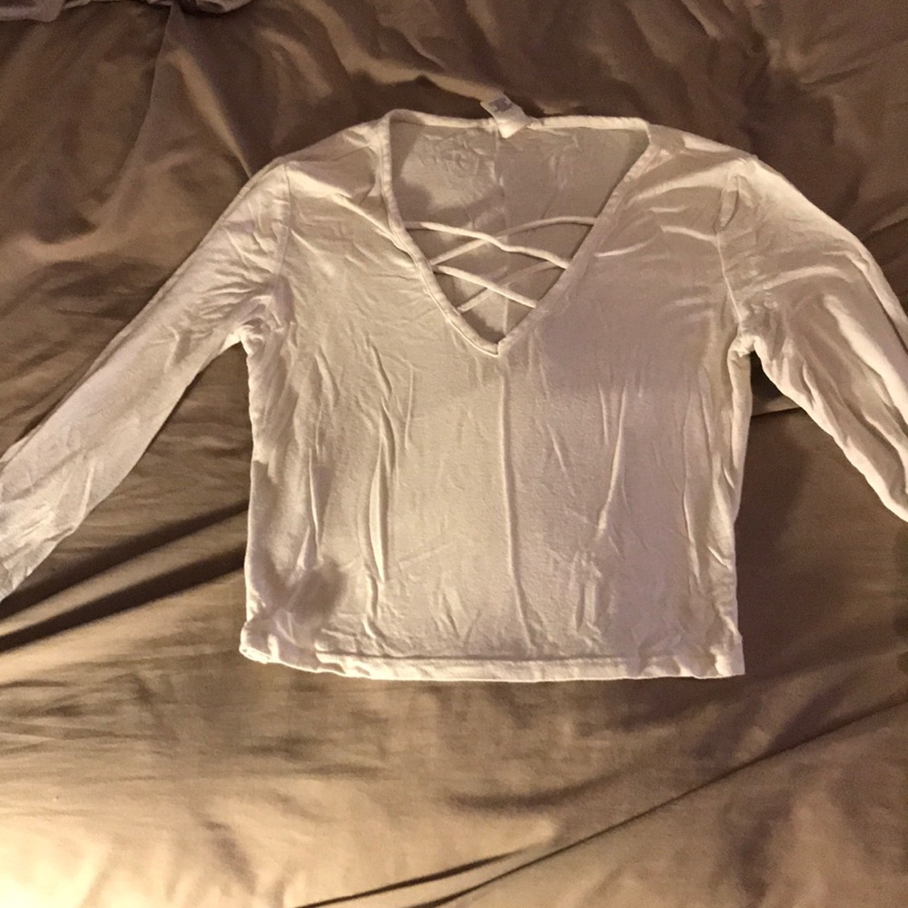 White long sleeve crop top